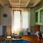 Lionaki House