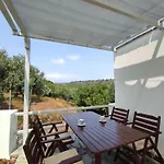 Lionaki House Hébergement de vacances *