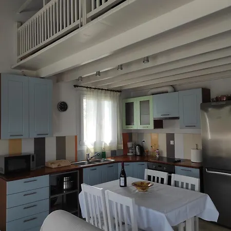 펜션 Lionaki House