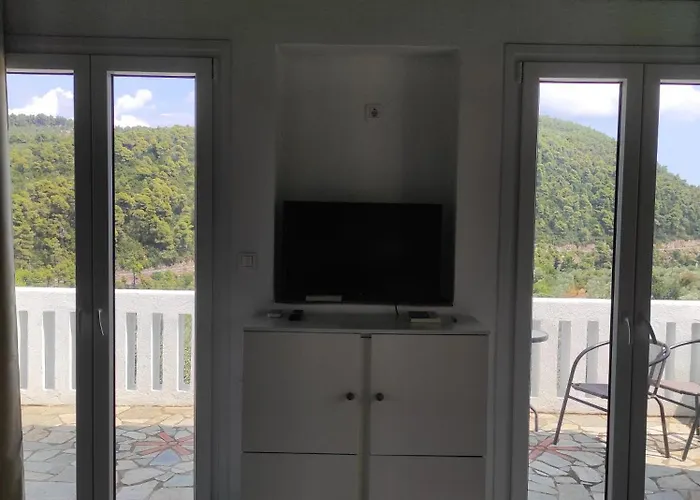 Lionaki House Case de vacanță *